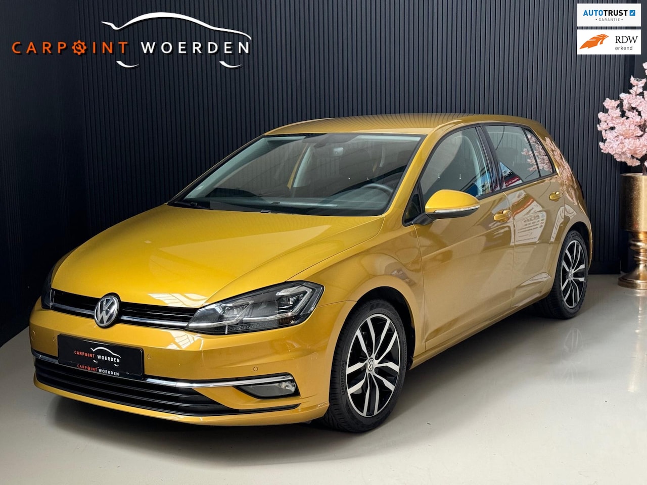 Volkswagen Golf - 1.5 TSI Highline DSG | VIRTUAL | KEYLESS | CAMERA | CARPLAY - AutoWereld.nl