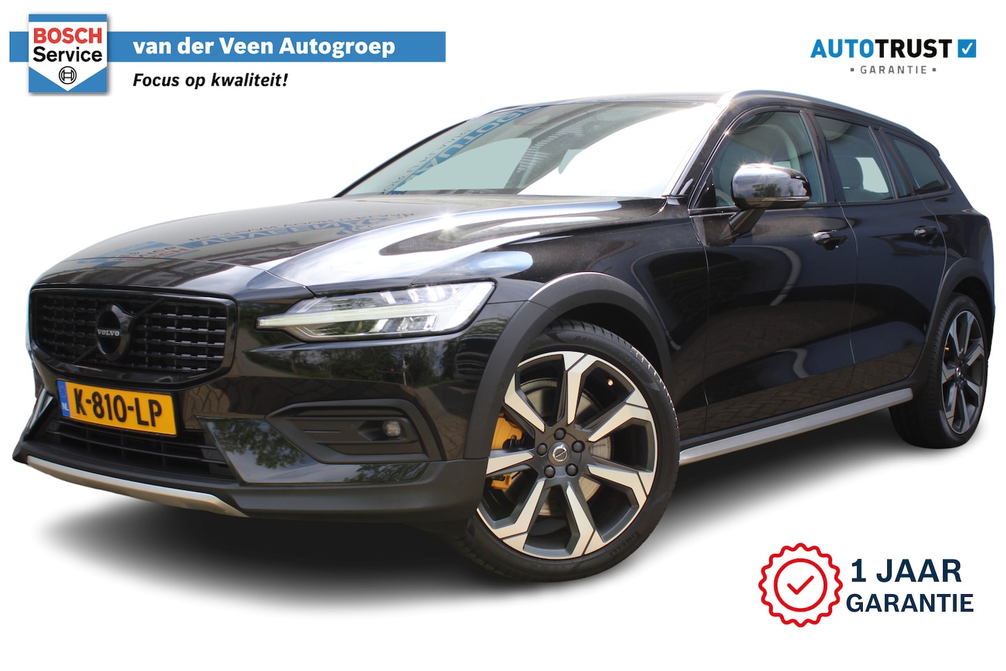 Volvo V60 Cross Country - 2.0 B5 AWD Pro Black edition | Incl. 1 jaar garantie | 1ste eigenaar | Dealer onderhouden - AutoWereld.nl