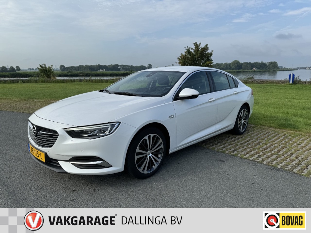 Opel Insignia Grand Sport - 1.6i Turbo Business Exec. - AutoWereld.nl