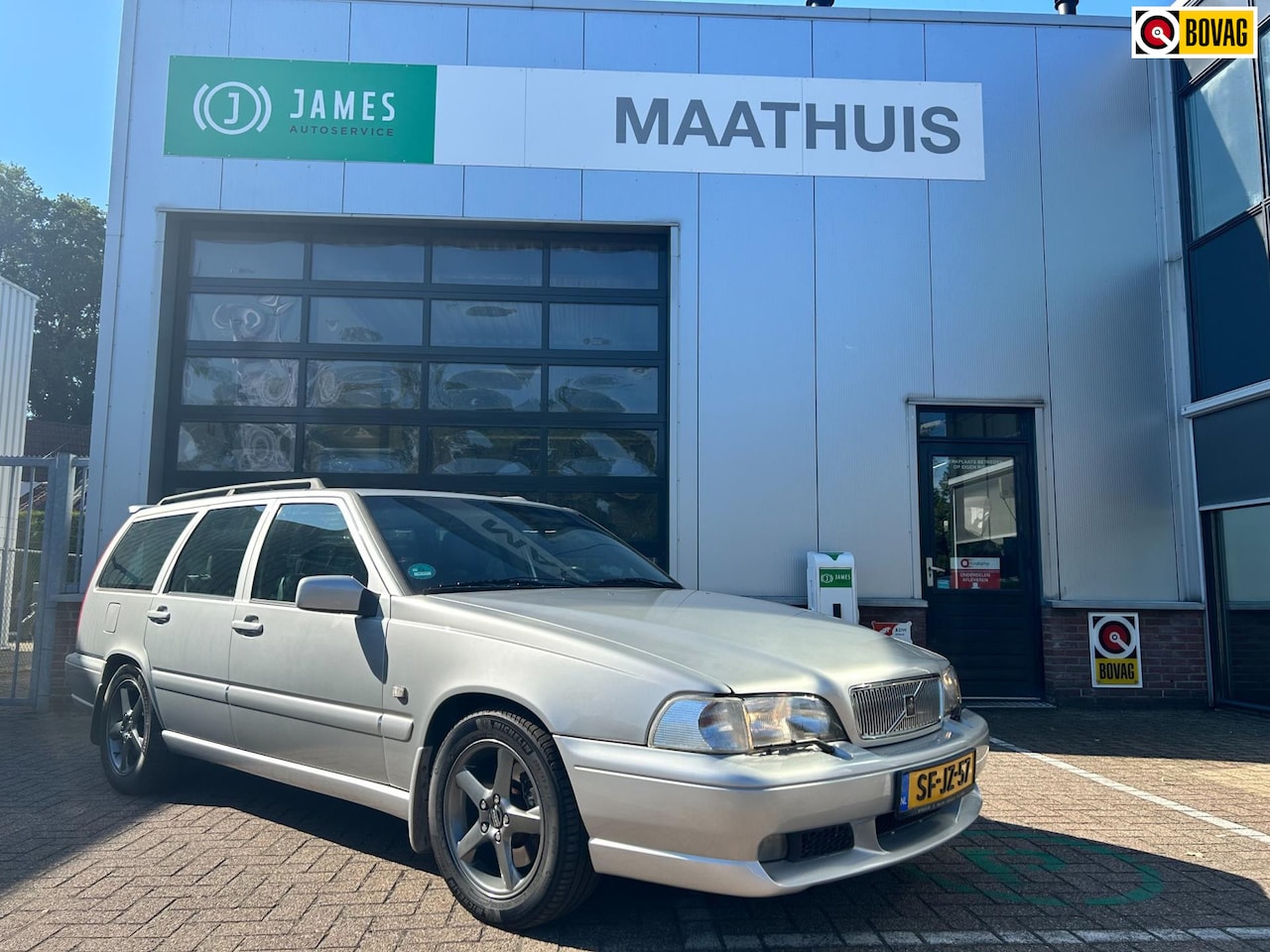 Volvo V70 - 2.3 R 2e eigenaar - AutoWereld.nl