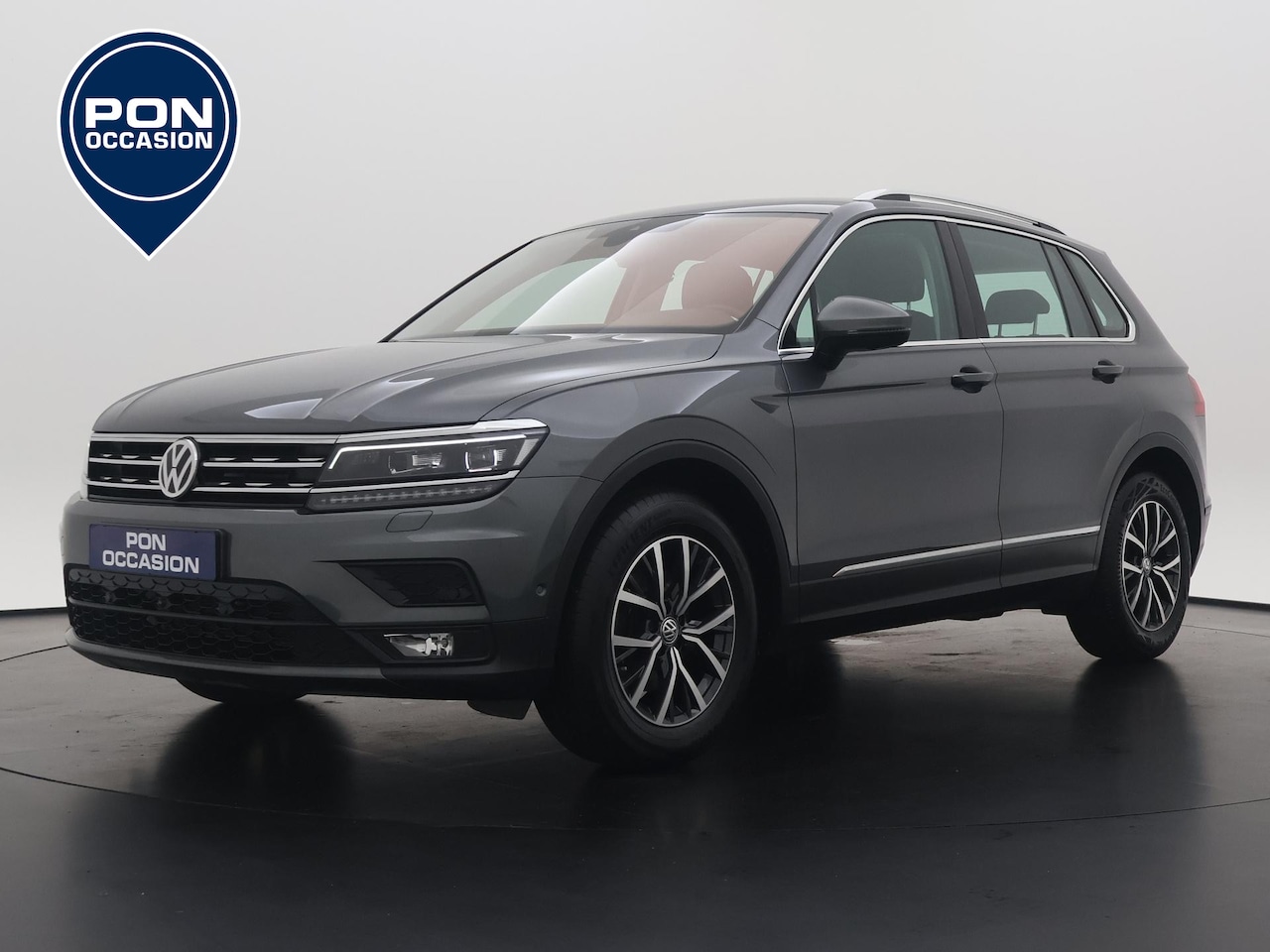 Volkswagen Tiguan - 1.5 TSI ACT Comfortline | Trekhaak | Navigatie | Stuur-/Stoelverwarming | DYNAUDIO | 360 C - AutoWereld.nl