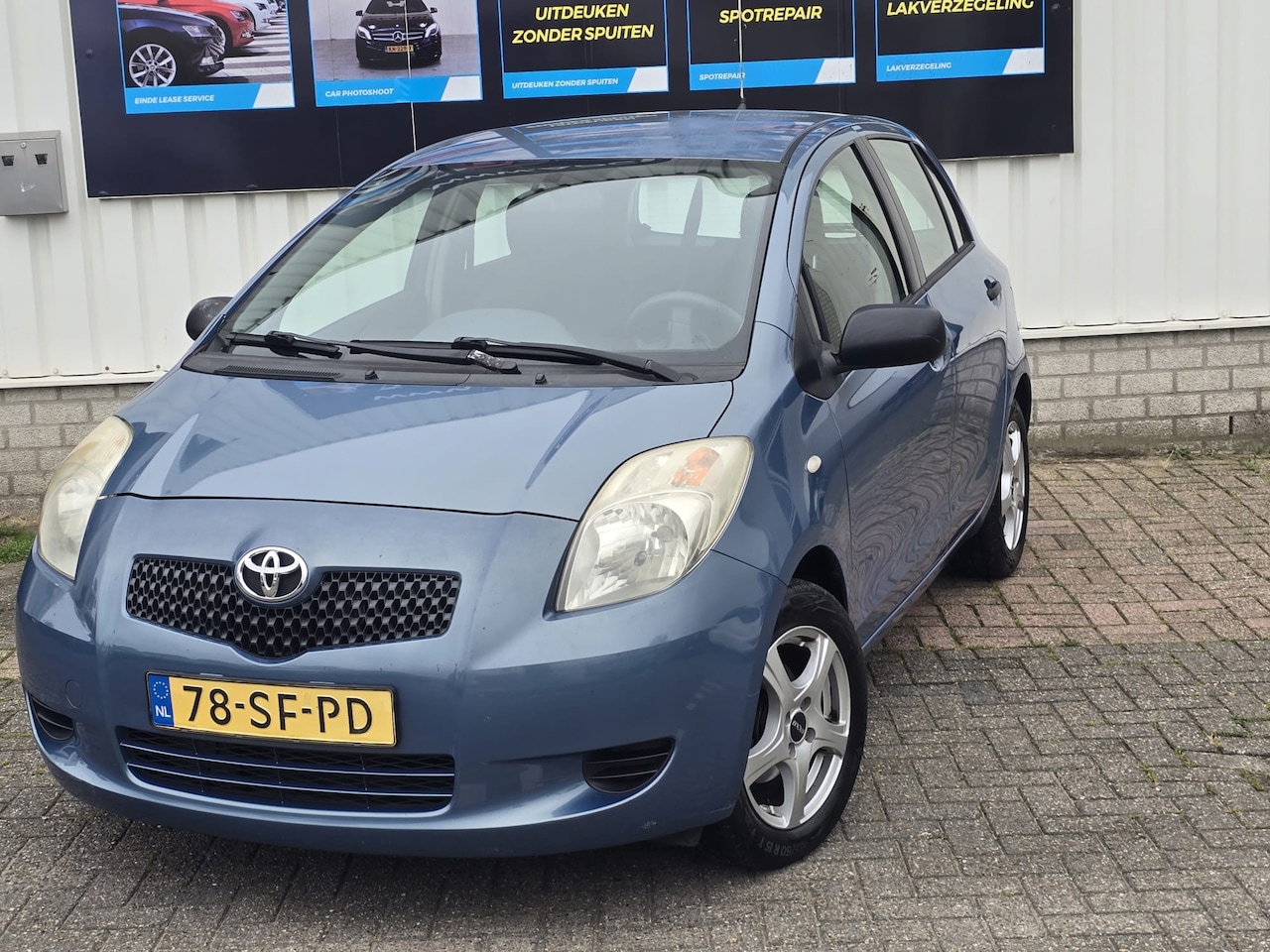 Toyota Yaris - 1.0 VVT-i Terra 1.0 VVTi Terra - AutoWereld.nl