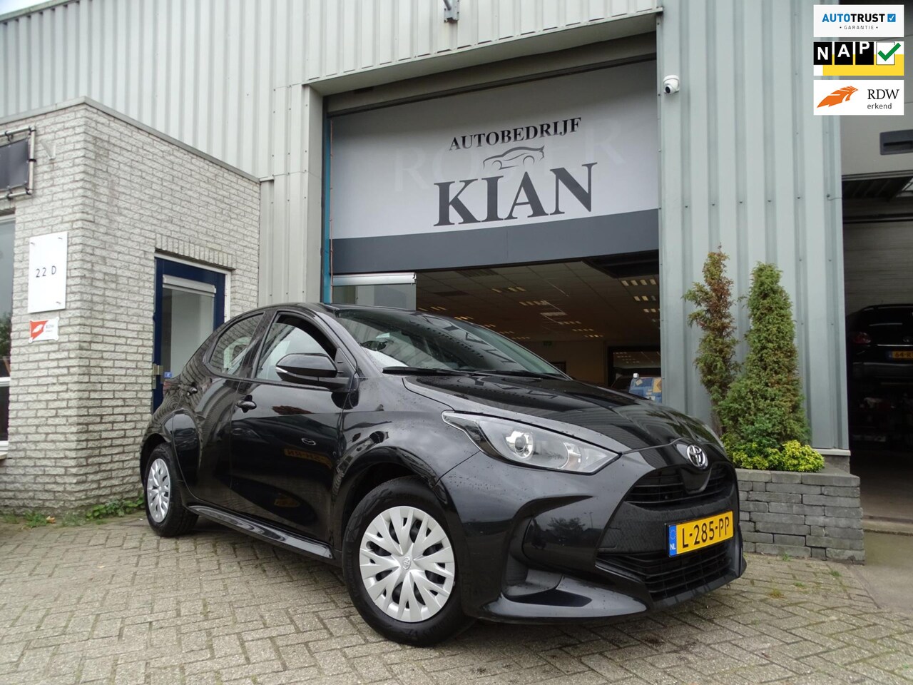 Toyota Yaris - 1.0 VVT-i Active 1.0 VVT-i Active - AutoWereld.nl