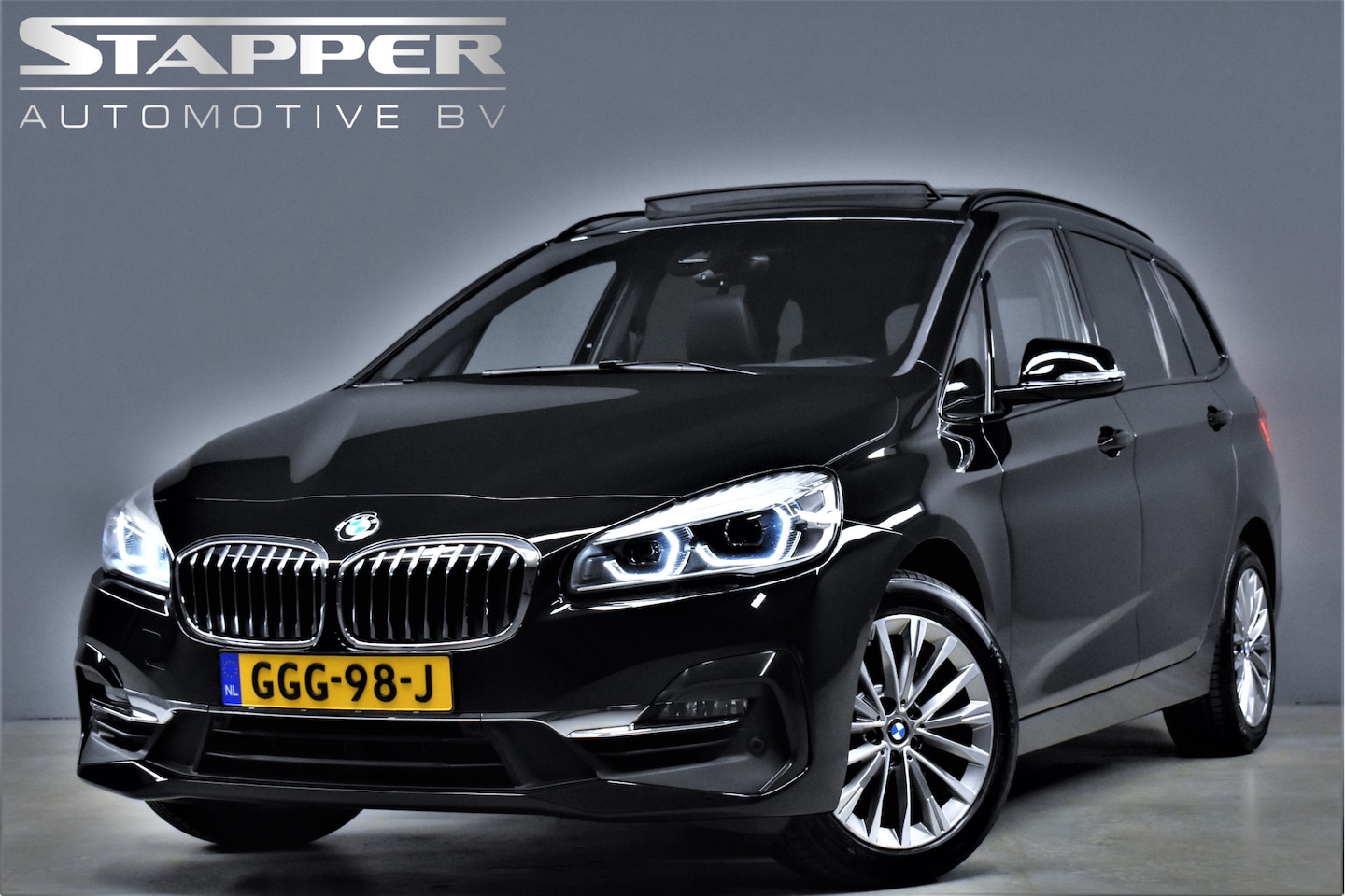 BMW 2-serie Gran Tourer - 218i 7p. High Executive 1e Eig. Dealer OH Pano/Head-Up/Camera/Leer/Stoelverw./Navi/Led/Pdc - AutoWereld.nl