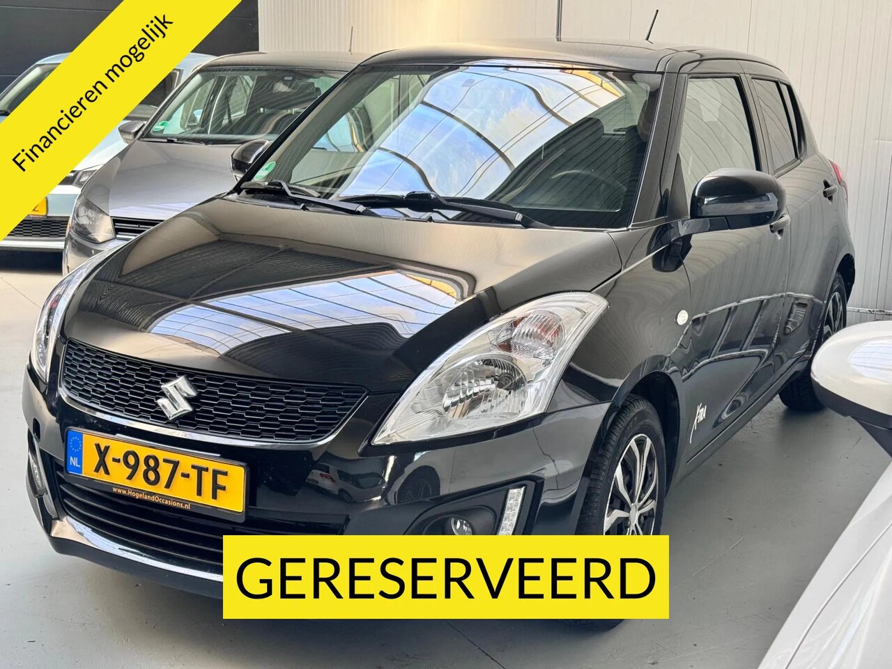 Suzuki Swift - 1.2 XTRA 94pk 2015 PDC AIRCO CRUISE - AutoWereld.nl