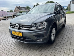 Volkswagen Tiguan - 1.5 TSI ACT Highline*Dealer Onderhouden