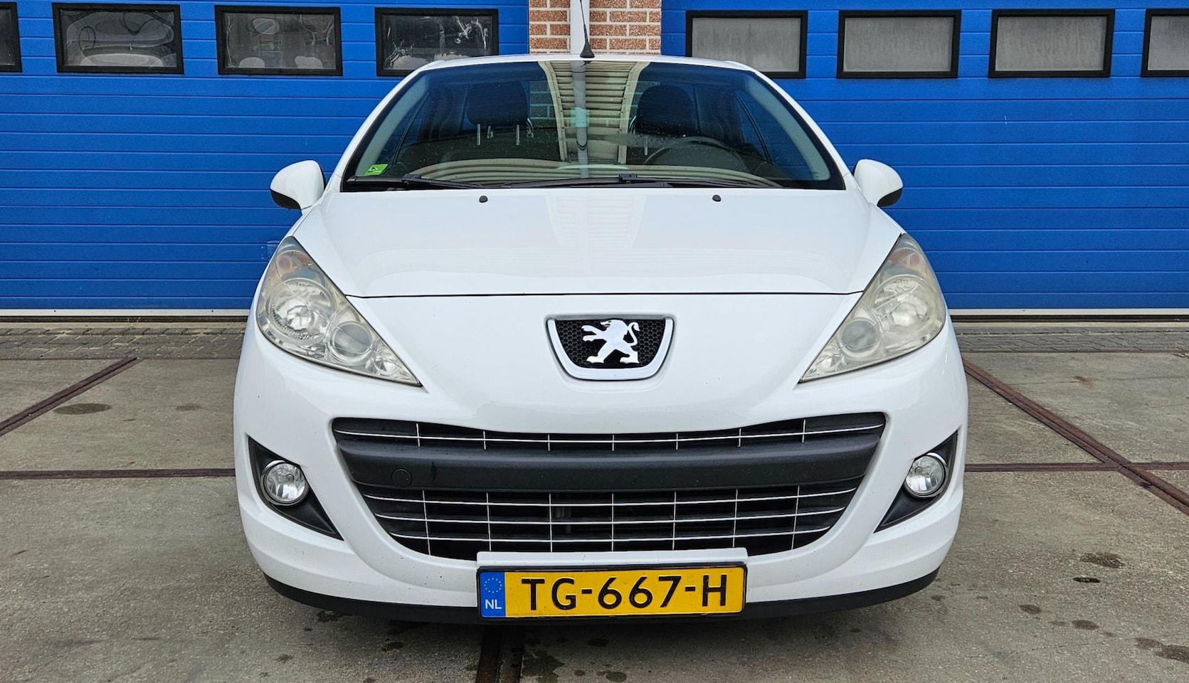 Peugeot 207 CC - 1.6 VTi Roland Garros *airco* cabrio - AutoWereld.nl