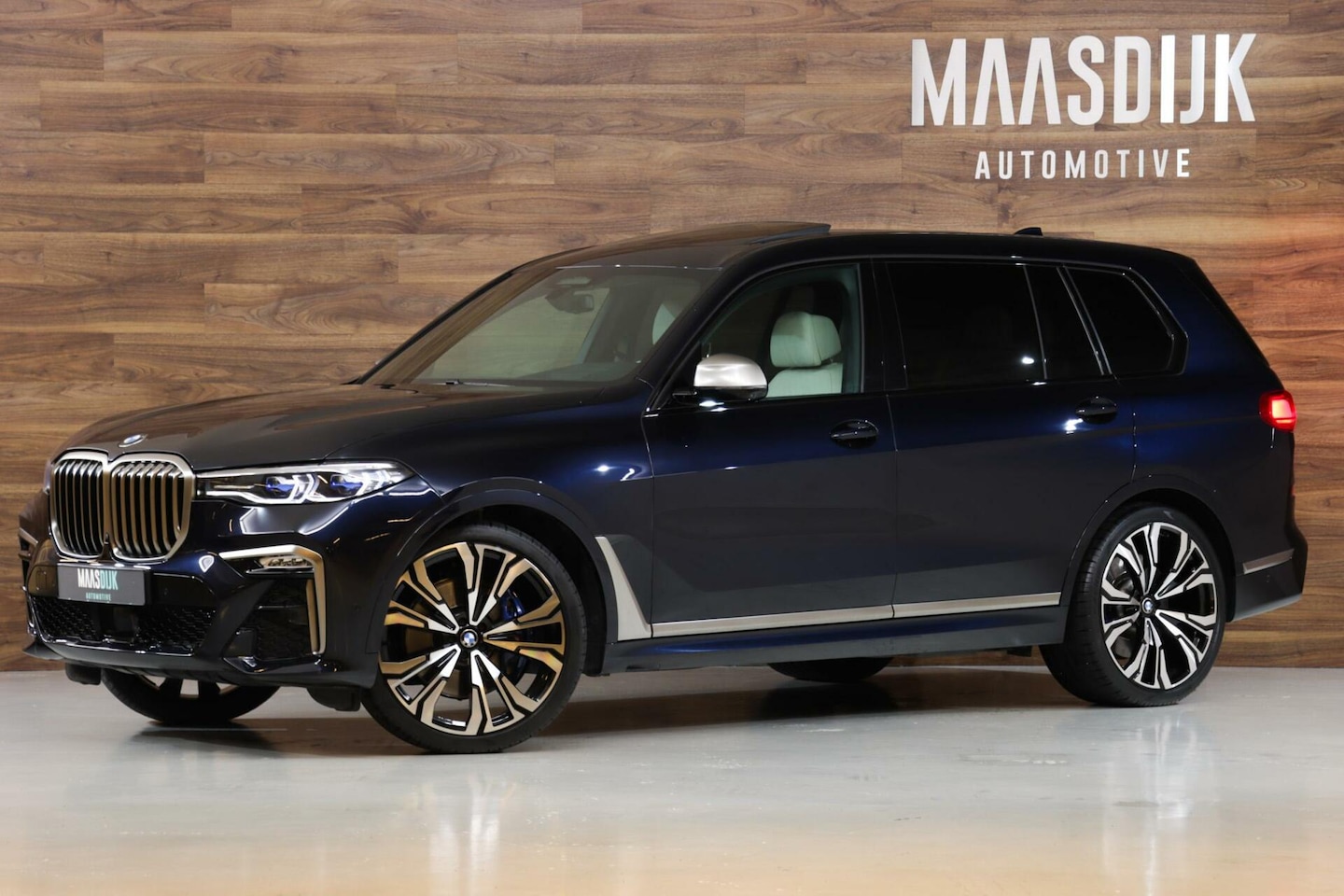 BMW X7 - M50i|Sky Lounge|HUD|Ventilatie|Massage|HK Audio|Laser| - AutoWereld.nl