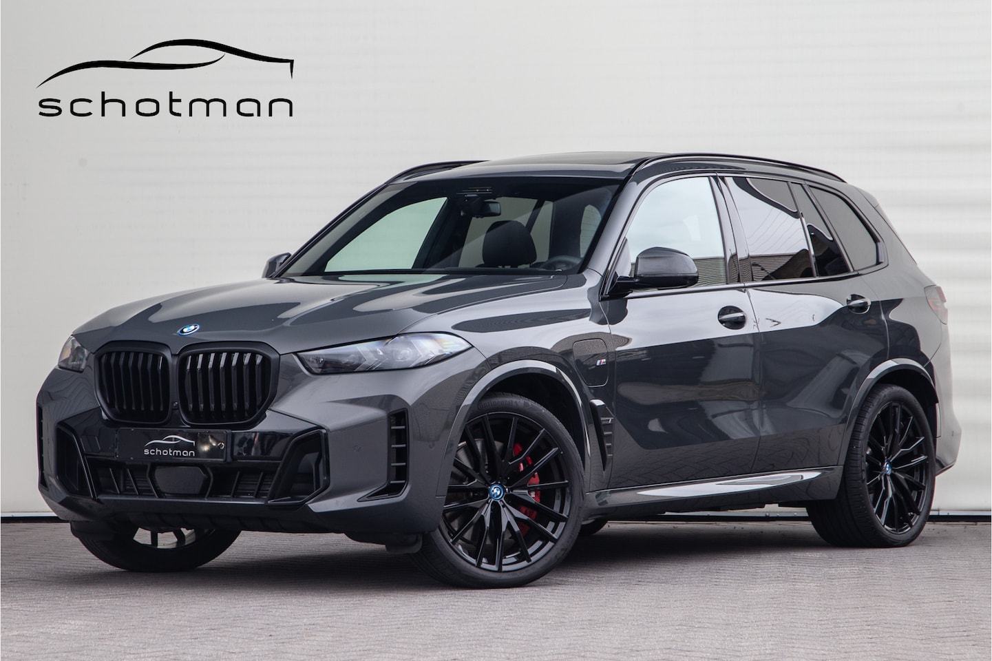 BMW X5 - xDrive50e M-Sport Pro, Dravit Grau, Panorama, Head-up, 2024 - AutoWereld.nl