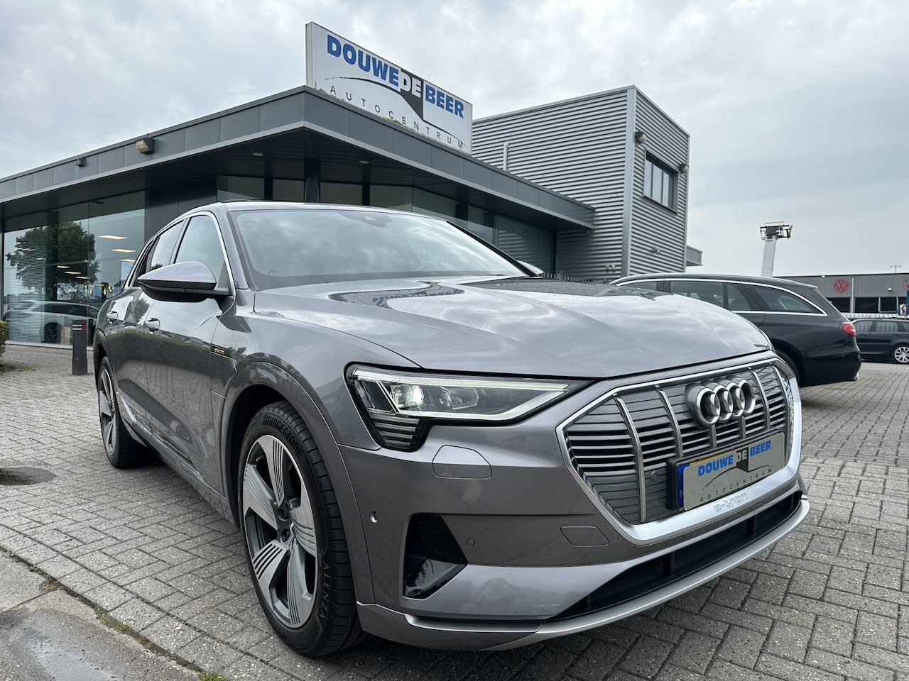 Audi e-tron - e-tron 55 quattro 95 kWh S-line - AutoWereld.nl