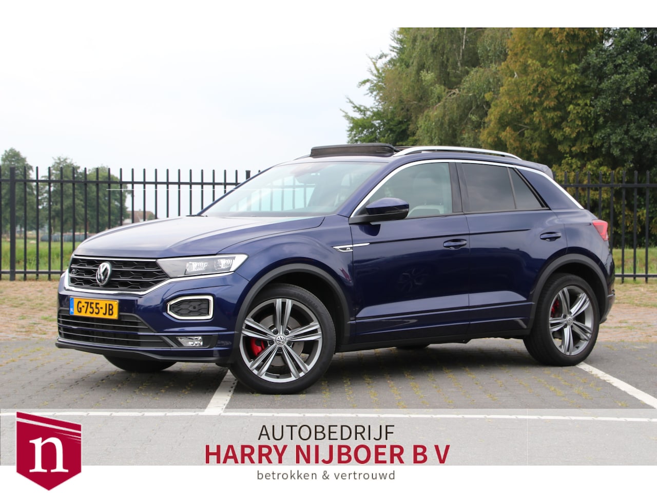 Volkswagen T-Roc - 1.5 TSI Sport Business R Panodak / Beats Audio / Trekhaak / Navi / LED / Clima / 18Inch - AutoWereld.nl