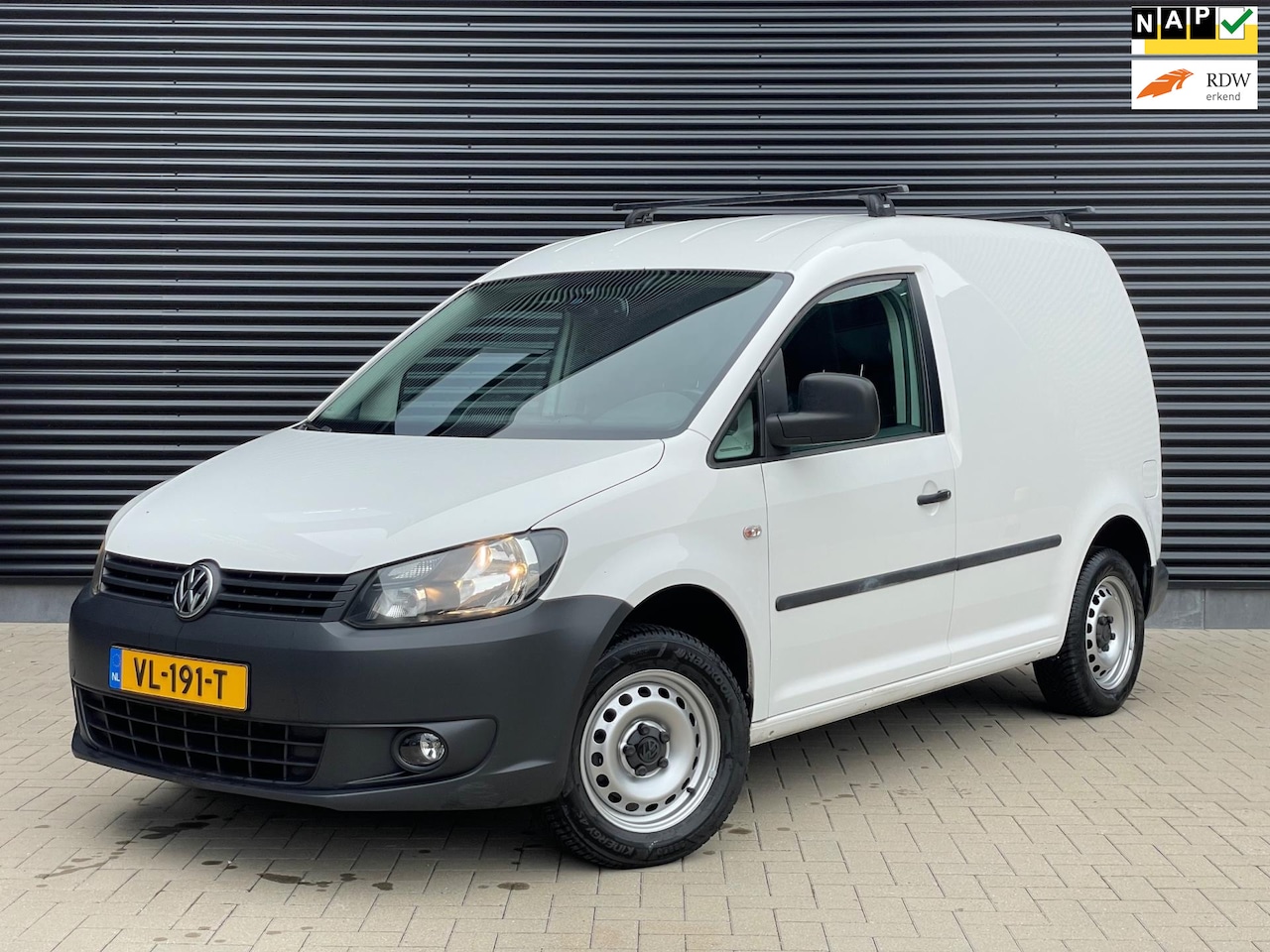 Volkswagen Caddy - 1.6 TDI |Luxe uitvoering|Navi|Cruise| - AutoWereld.nl