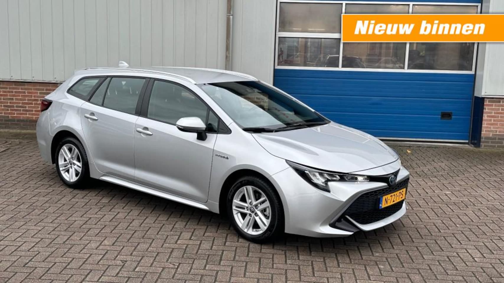 Toyota Corolla - 1.8 HYBRID ADAPTIEVE CRUISE CAMERA CLIMATE CONTROL - AutoWereld.nl