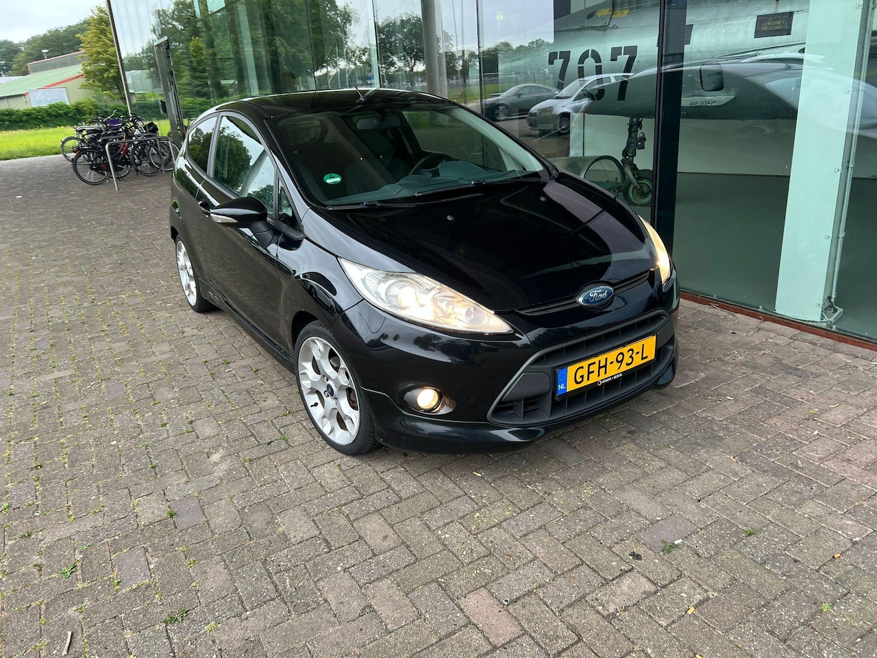 Ford Fiesta - 1.6 Sport ST LINE 120 PK-SPORTSTOELEN-AIRCO-MFT - AutoWereld.nl