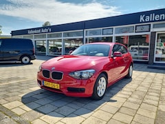 BMW 1-serie - (F21) 114i , Parkeersensoren, Stoelverwarming