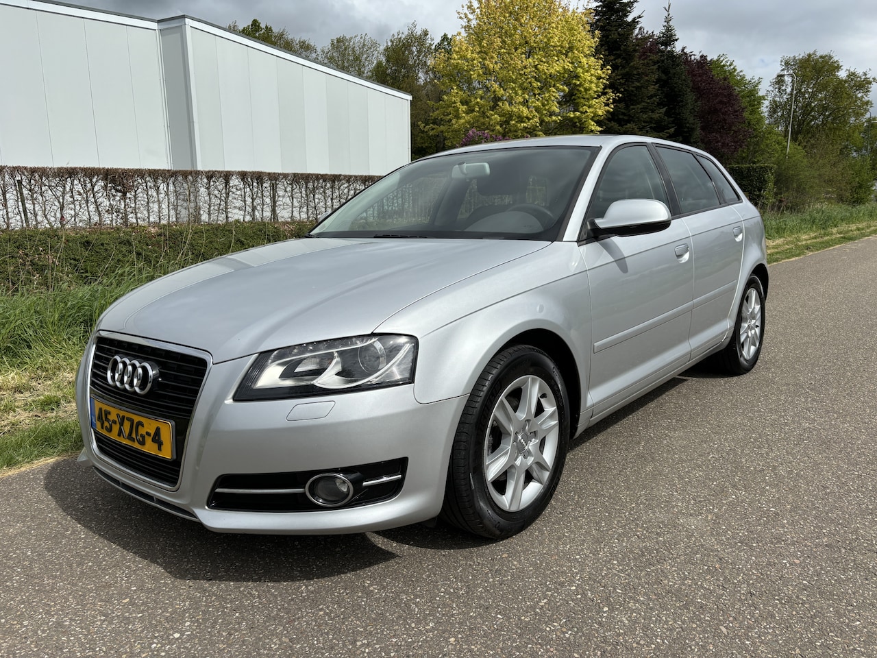 Audi A3 Sportback - 1.2 TFSI Attraction Advance / 5-DEURS / NAVI / AIRCO ECC / CRUISE - AutoWereld.nl