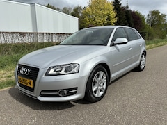 Audi A3 Sportback - 1.2 TFSI Attraction Advance / 5-DEURS / NAVI / AIRCO ECC / CRUISE