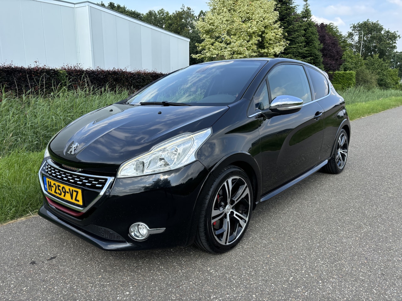 Peugeot 208 - 1.6 THP GTi / LEER / NAVI / MILLTEK / CRUISE - AutoWereld.nl