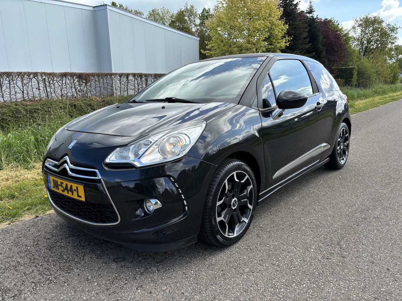 Citroën DS3 - 1.6 THP Sport Chic / NAVI / AIRCO / HARMAN KARDON / CRUISE - AutoWereld.nl