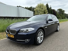 BMW 5-serie Touring - 520d High Executive / AUTOMAAT / NAVI / LEER