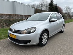 Volkswagen Golf - 1.2 TSI Tour II BlueMotion / 5-DEURS / AIRCO / CRUISE