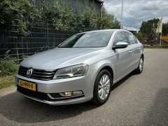 Volkswagen Passat - 1.4 TSI Comfortline BlueMotion AIRCO / CRUISE / 146dkm