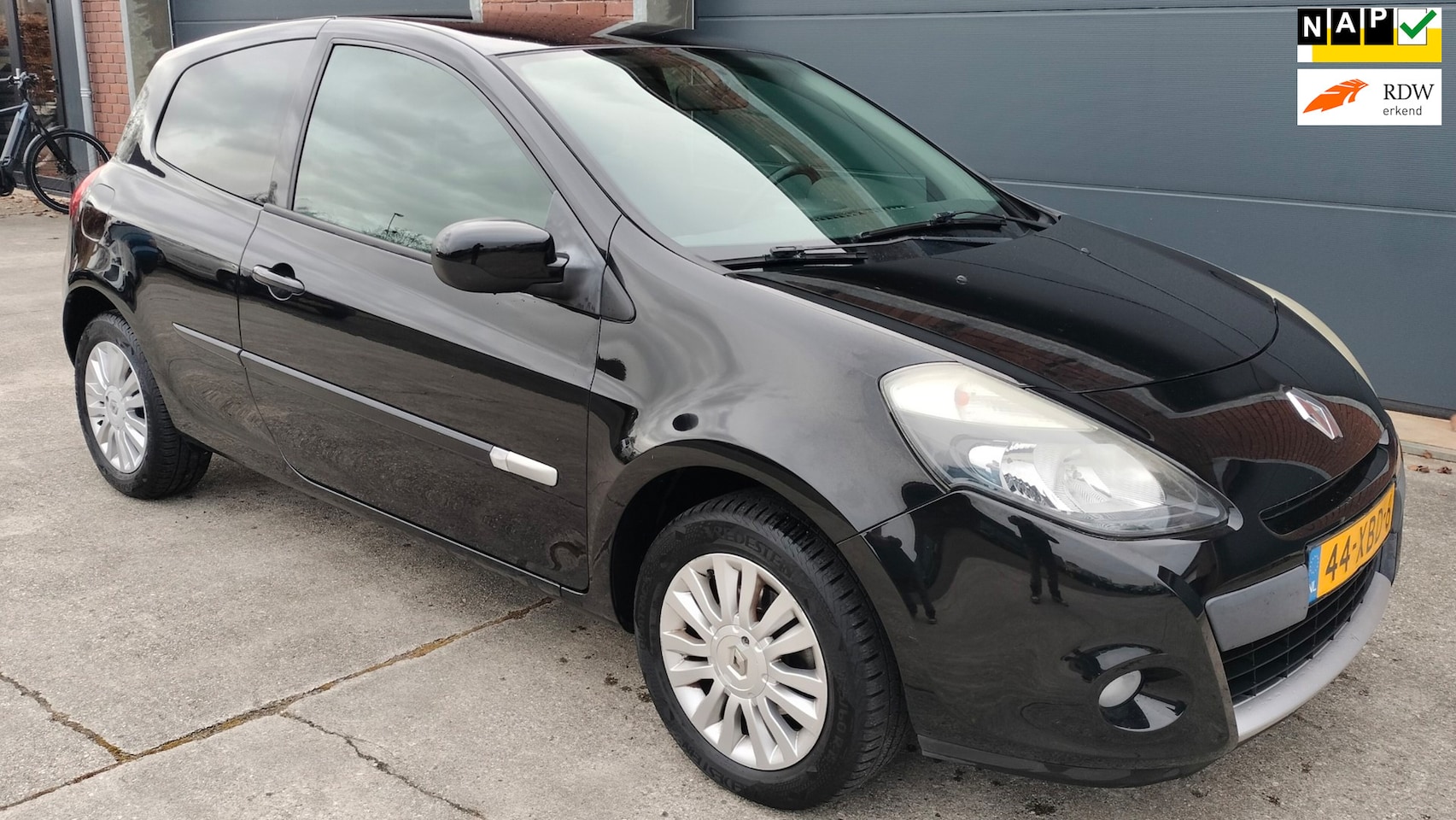 Renault Clio - 1.2 Collection 3drs Airco NAP Lage km stand - AutoWereld.nl