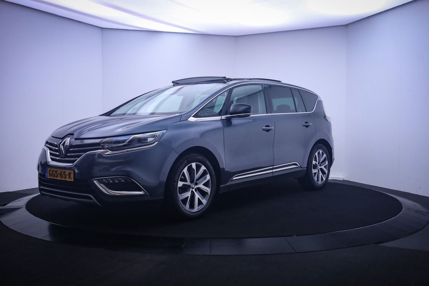 Renault Espace - 1.8Turbo 225Pk Aut. 7Pers INTENS 1e Eig./PANO/CAMERA/FULL LED/LEDER/NAVI/HALF LEDER/KEYLES - AutoWereld.nl