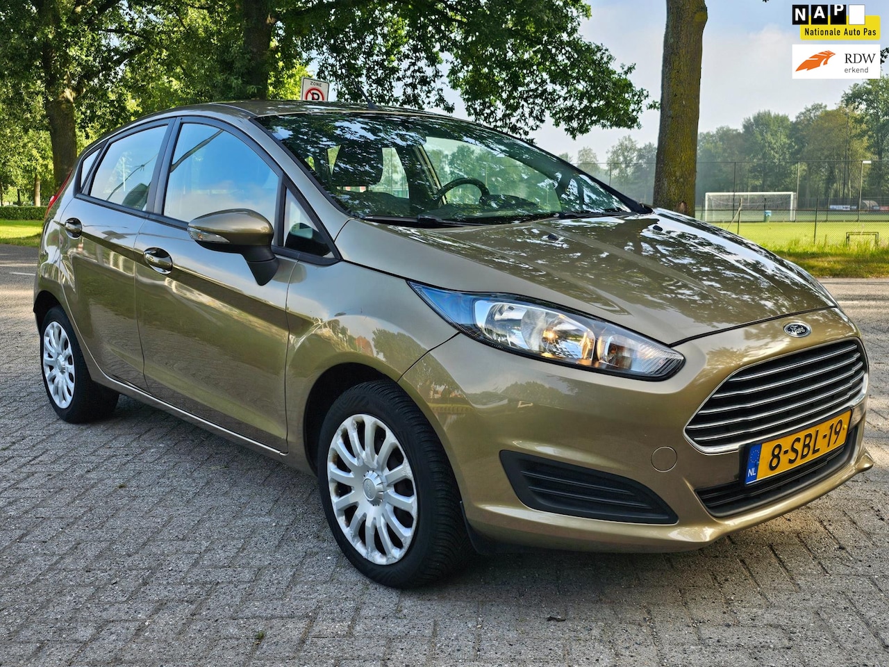 Ford Fiesta - 1.0 Style 2e eigenaar dealer onderhouden airco elektrische ramen cv op afs - AutoWereld.nl