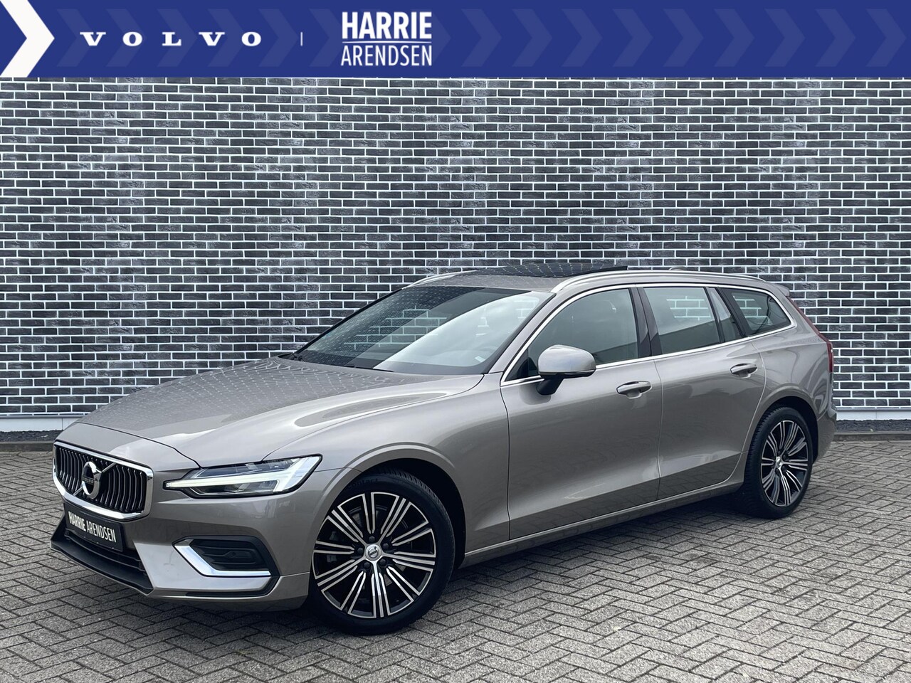 Volvo V60 - 2.0 B3 Inscription | Adaptive cruise control | Panoramadak | Harman/Kardon audio | Camera - AutoWereld.nl