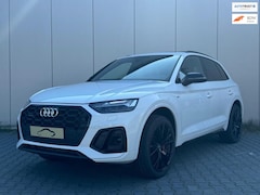 Audi Q5 - 55 TFSI-e S Line 367PK / Pano / Keyless / Led Matrix / Camera