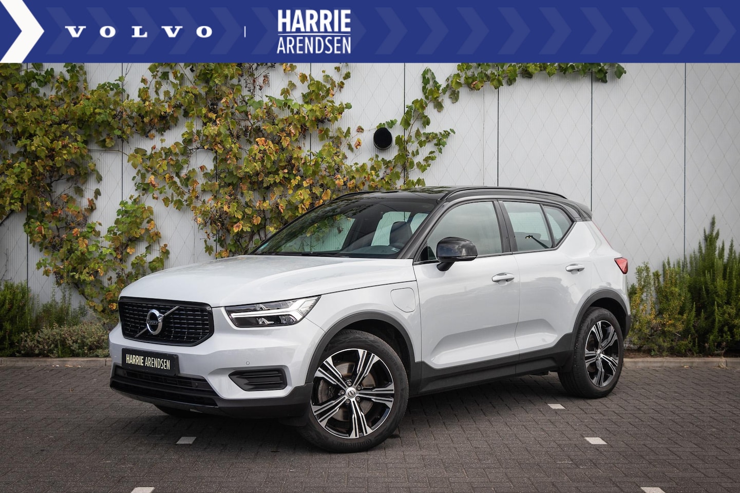 Volvo XC40 - Recharge T5 R-Design | Adaptieve Cruise Control | Trekhaak | Schuif-/kanteldak | Standkach - AutoWereld.nl