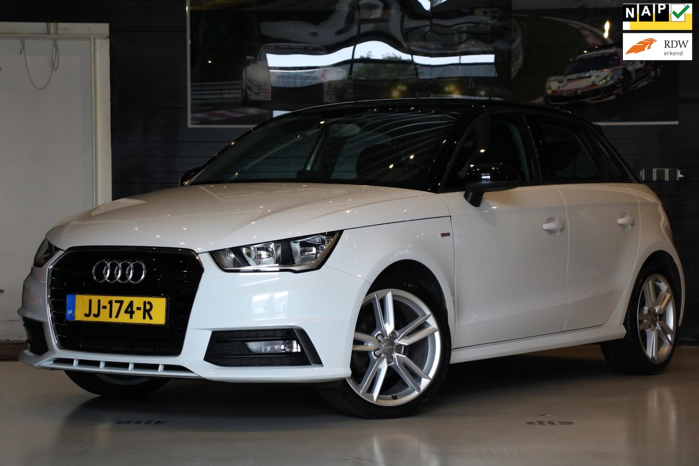 Audi A1 Sportback - 1.0 TFSI Adrenalin S-Line - NAP - ORG NL - CRUISE - HANDSFREE - PARELMOER WIT - AutoWereld.nl