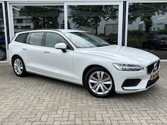 Volvo V60 - 2.0 D3 Momentum 50% deal 10.975, - ACTIE LED / Leder / Clima / Navi / Telefoon