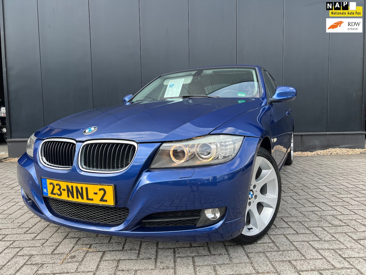 BMW 3-serie - 316i 2010 18'Lmv/Navigatie/OrgNl/Nap/ZrMooi - AutoWereld.nl