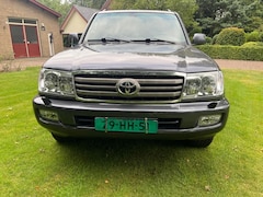 Toyota Land Cruiser 100 - LandCruiser 4.2 VX Standard Roof Window Van