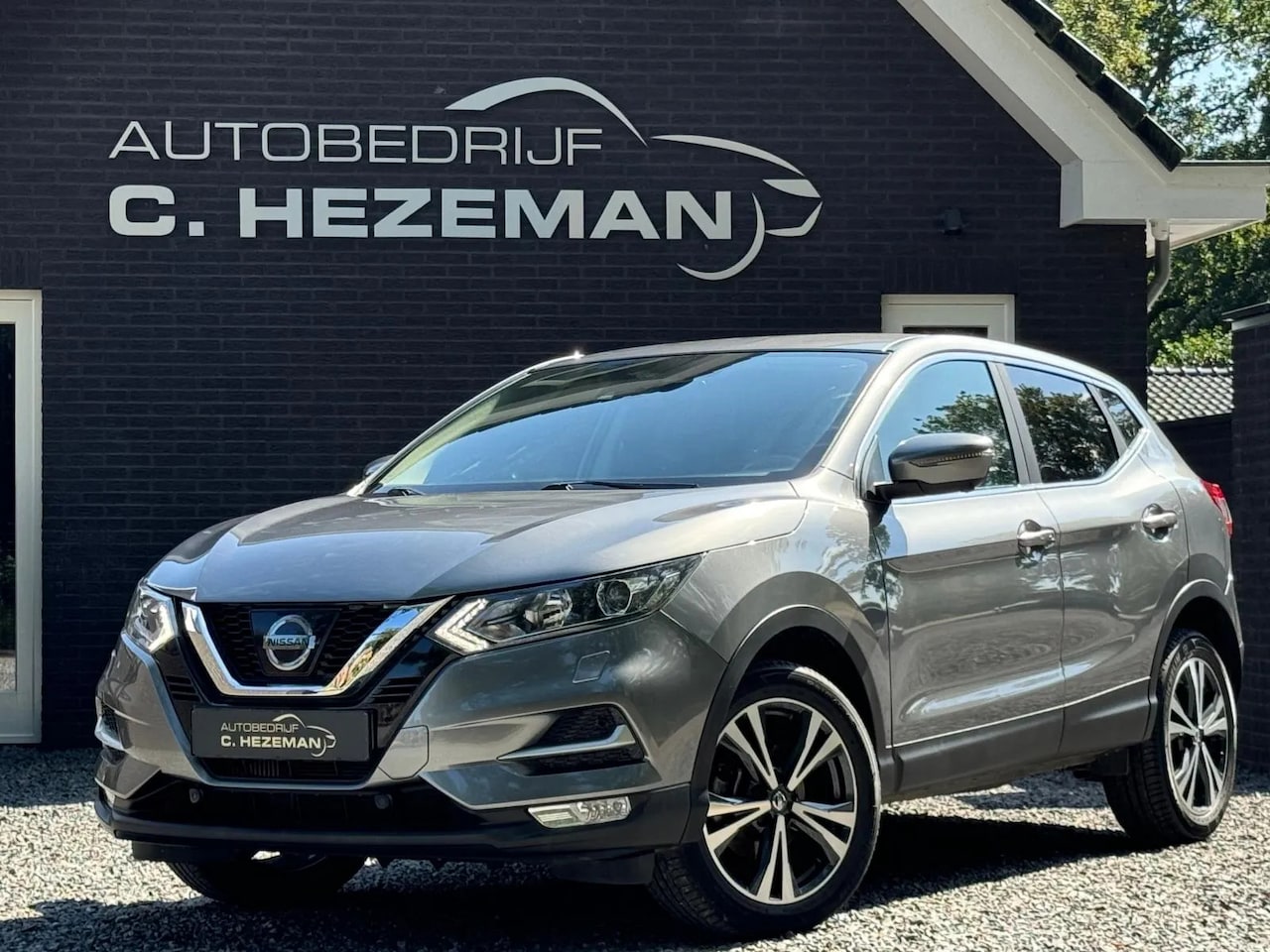 Nissan Qashqai - 1.2 N-Connecta 1 eigenaar DealerOH Nieuwstaat 360 Camera - AutoWereld.nl