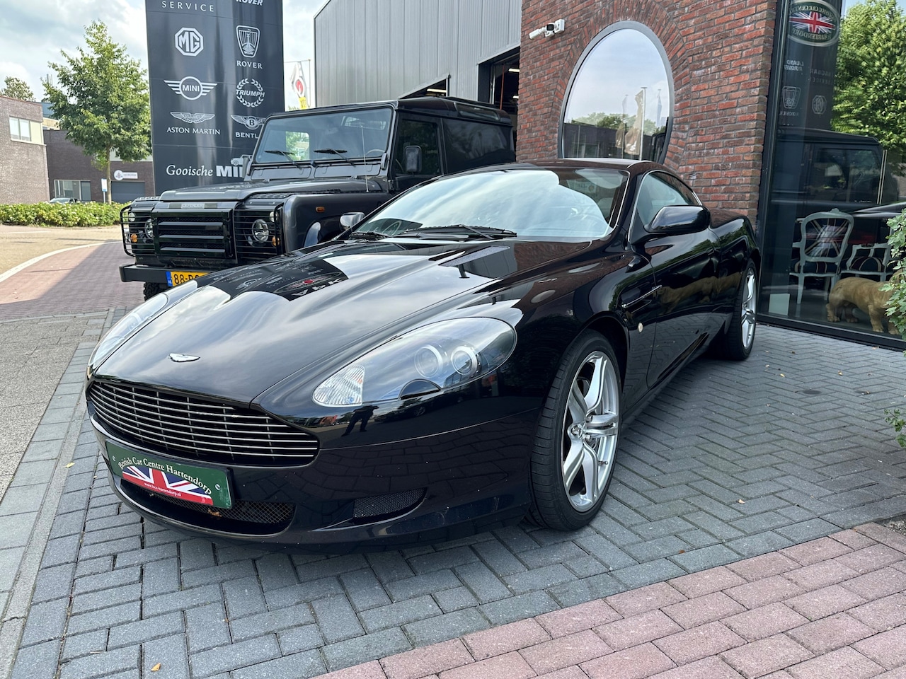 Aston Martin DB9 - 5.9 V12 Touchtronic 5.9 V12 Touchtronic - AutoWereld.nl