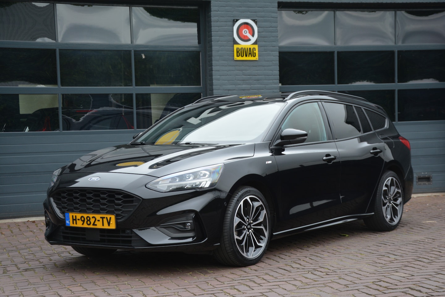 Ford Focus Wagon - 1.5 EcoBoost ST Line X Business 1.5 EcoBoost ST-Line X Business - AutoWereld.nl