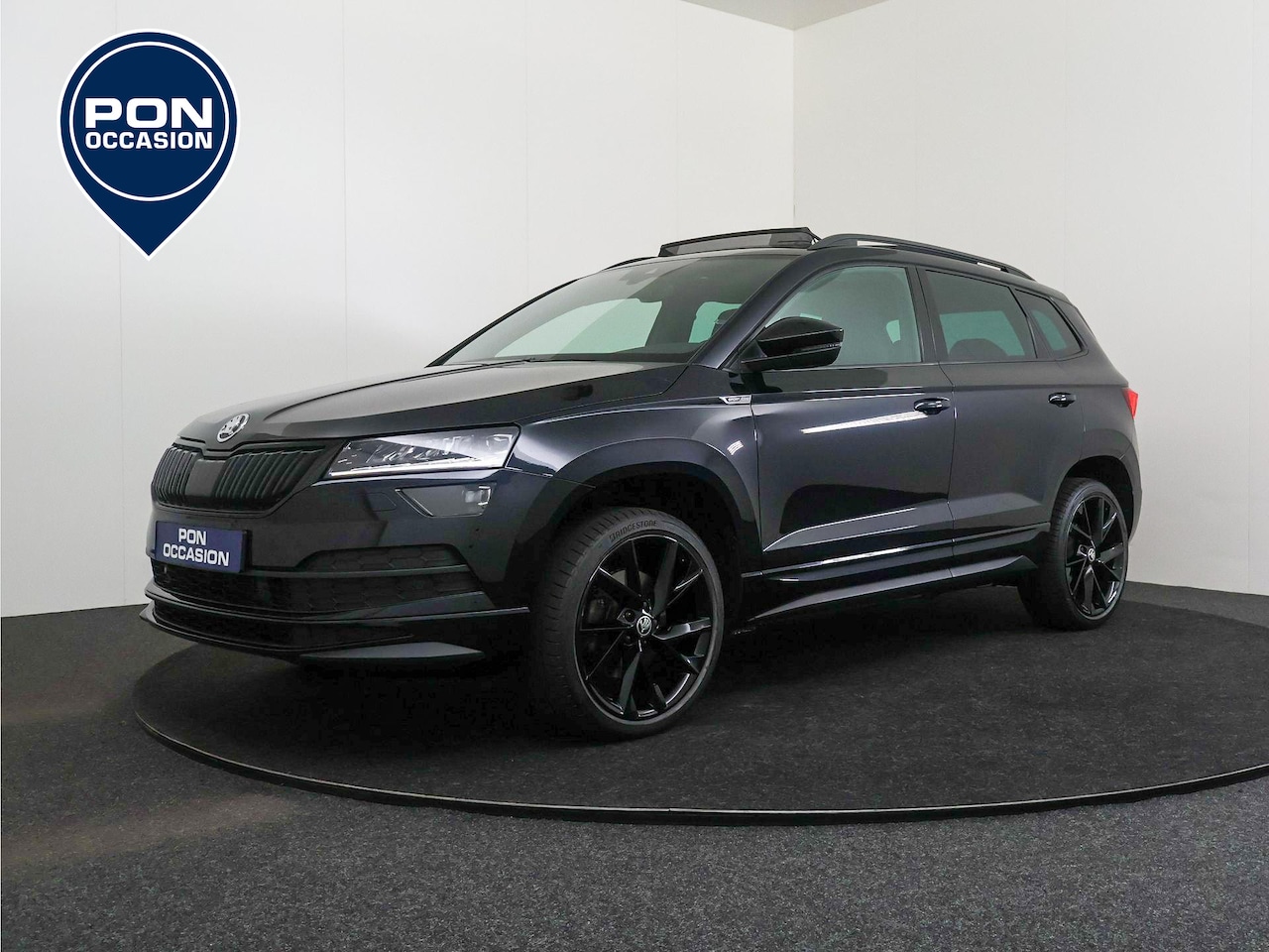 Skoda Karoq - 1.5 TSI ACT 150 PK DSG Sportline Business | Pano. Dak | 19" | Trekhaak | Keyless | Camera - AutoWereld.nl