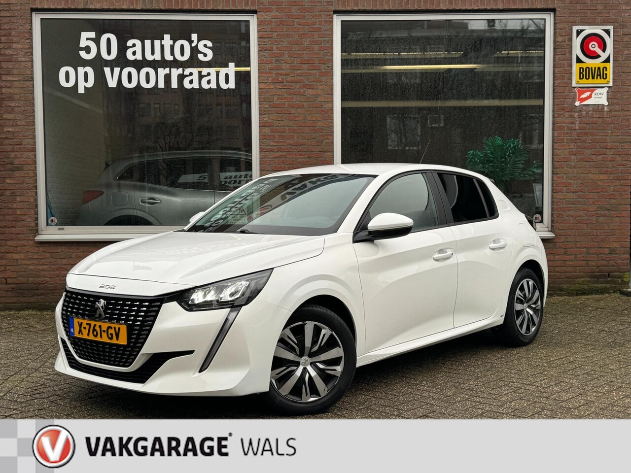 Peugeot 208 - 1.2 PURETECH ALLURE | AIRCO | NAVI | CAMERA | CRUISE | CARPLAY | BOVAG - AutoWereld.nl