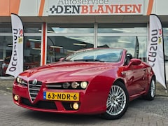 Alfa Romeo Spider - 1.7 Turbo 200pk Exclusive Sport BJ.2010 / Navi / Leer / Xenon / Cruise / Pdc / Clima / 17