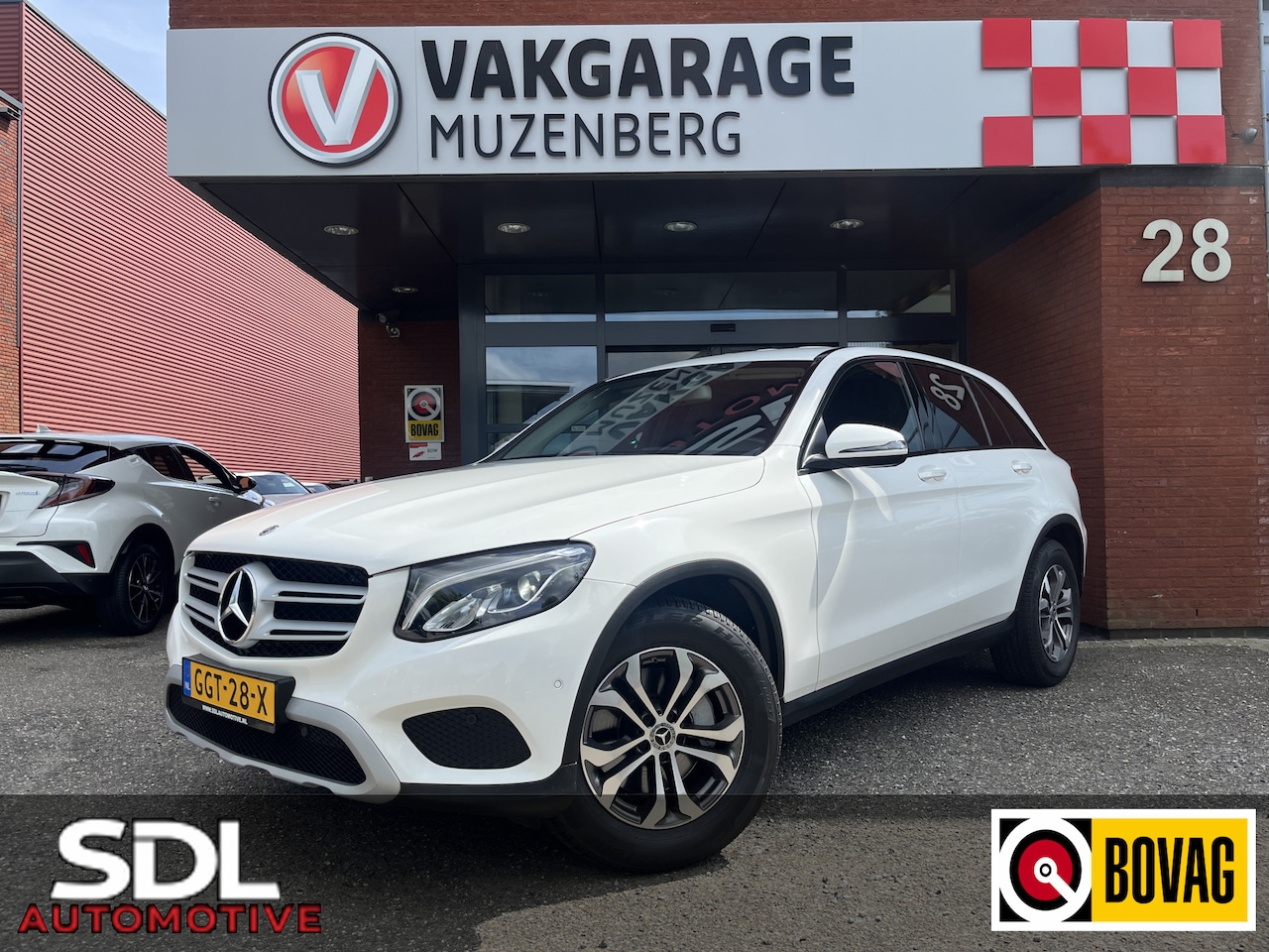 Mercedes-Benz GLC-klasse - 250 4MATIC Business Solution //FULL LED //VOL LEDER // NAVI // ELEK. STOELEN // STOELVERWA - AutoWereld.nl