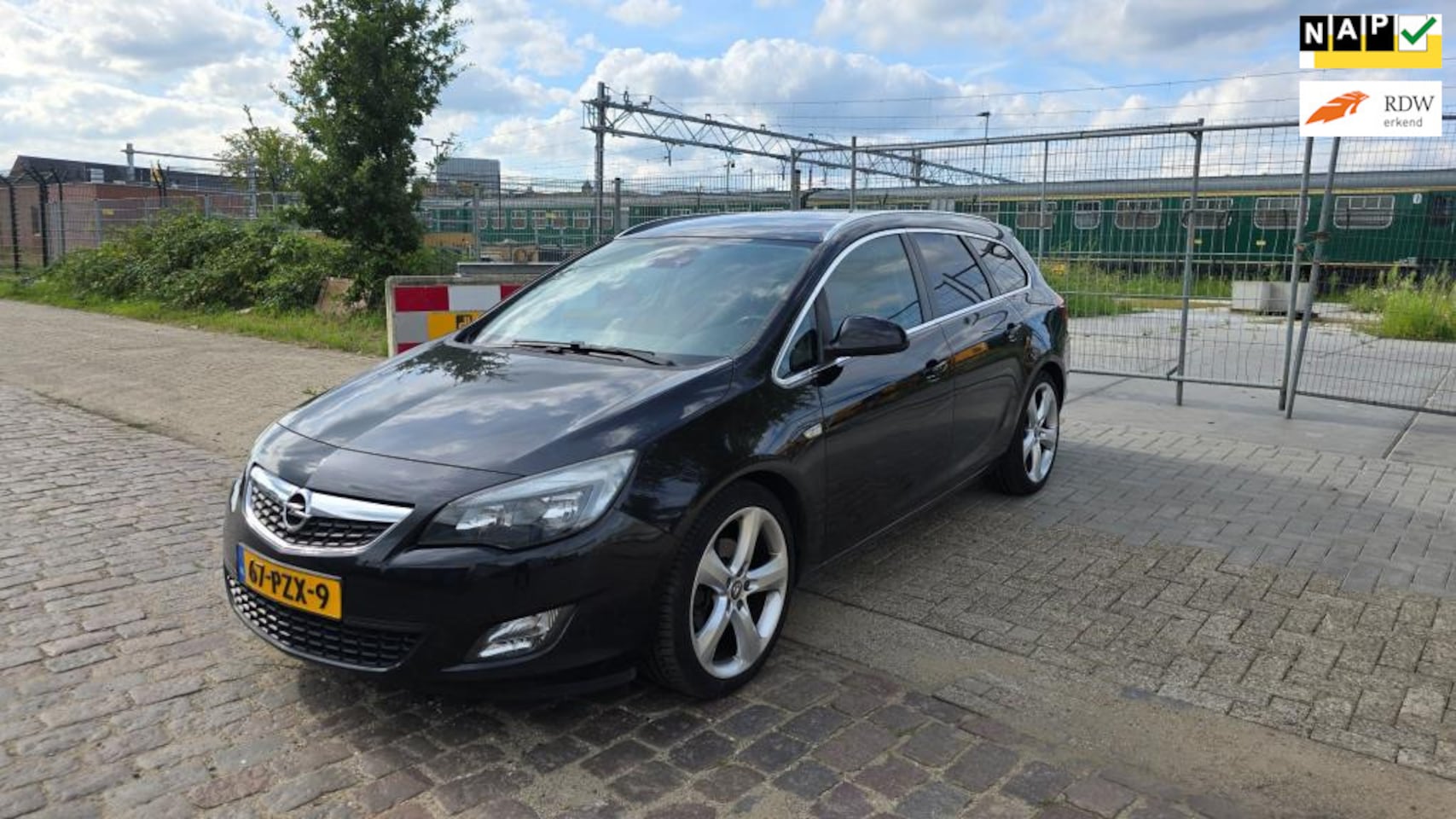 Opel Astra Sports Tourer - 1.6 Turbo Sport 1.6 Turbo Sport - AutoWereld.nl