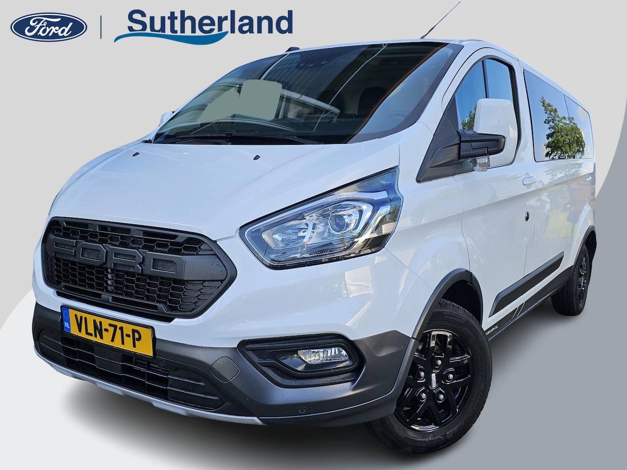 Ford Transit Custom - 300 2.0 TDCI L2H1 Trail Glasslook panelen | Raptor grille | Camera | Trekhaak | Leder | Vo - AutoWereld.nl