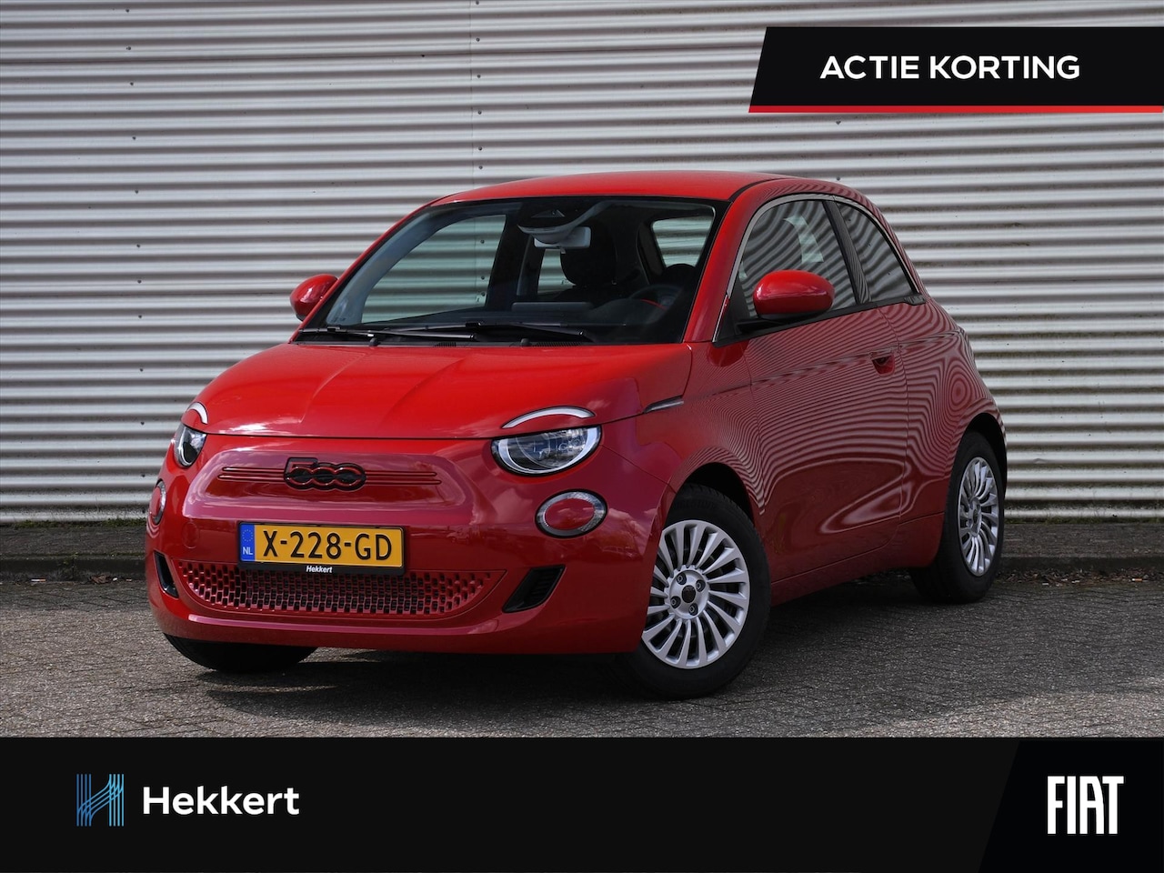 Fiat 500 - Red 24kWh 95pk Automaat NAVI | CRUISE | DAB | APPLE CARPLAY | CAMERA ACHTER | USB - AutoWereld.nl