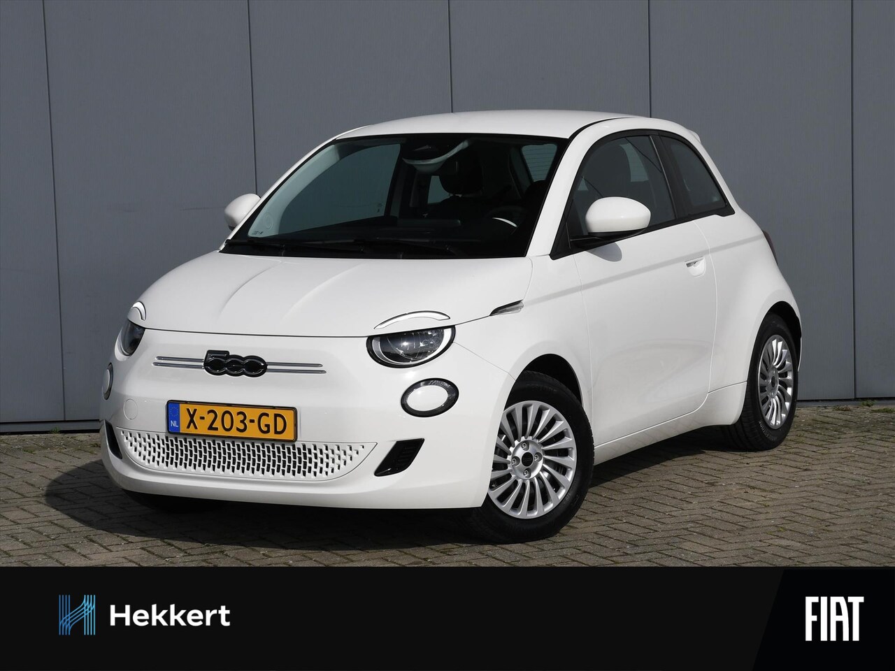 Fiat 500 - 42kWh 118pk Automaat APPLE CARPLAY | DAB | USB | CRUISE | CLIMA - AutoWereld.nl