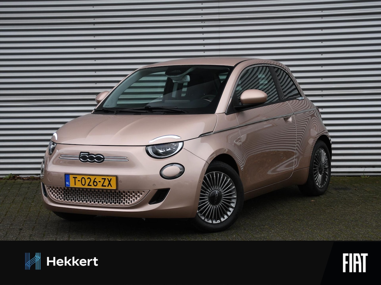 Fiat 500 - La Prima 3+1 42kWh 118pk Automaat 16''LM | STOELVERWARMING | CRUISE | CLIMA | USB | KEYLES - AutoWereld.nl