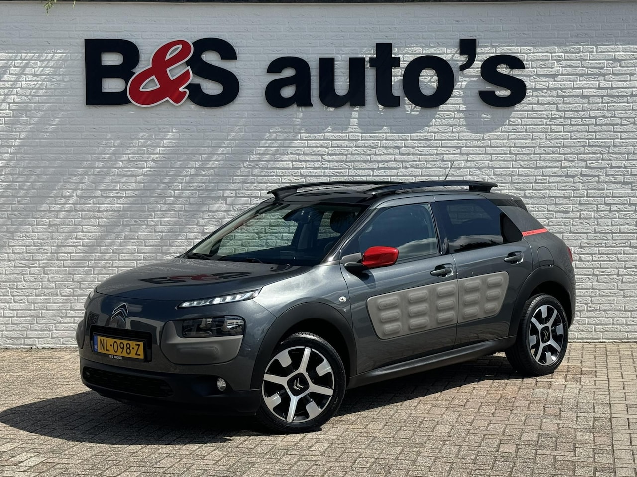 Citroën C4 Cactus - 1.2 PureTech Panorama Camera Cruise Clima Navigatie - AutoWereld.nl