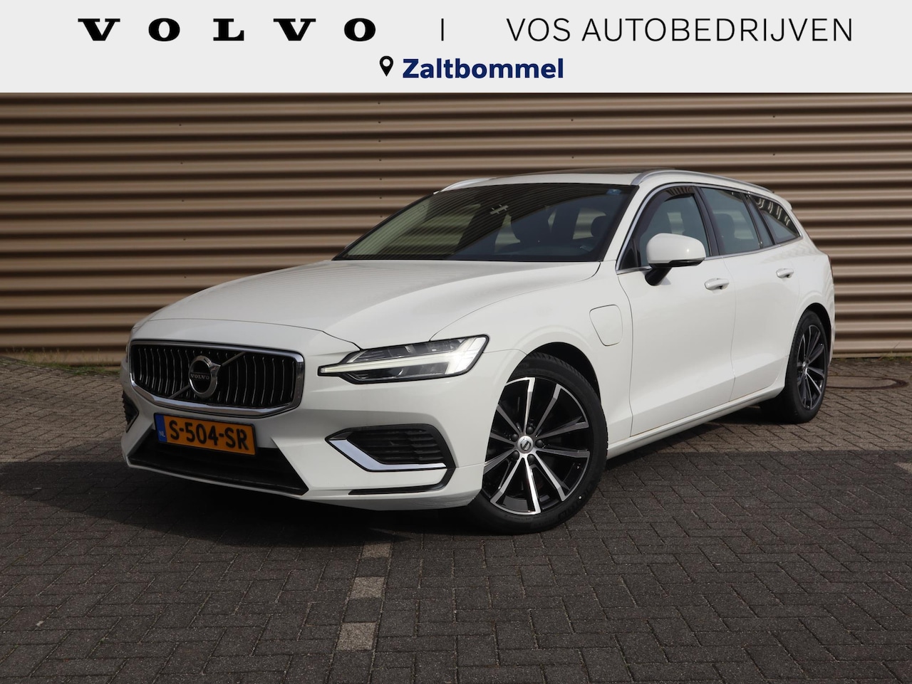 Volvo V60 - T8 Twin Engine AWD Inscription Plus Line | Stoelventilatie | Memory stoelen | Panoramadak - AutoWereld.nl